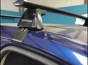 Yakima Baseline roof rack towers