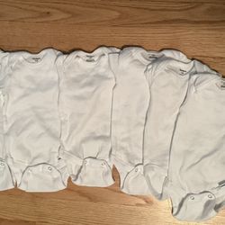 0-3m White Long Sleeve Gerber Onesie Bodysuit 