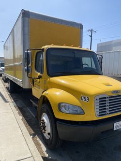 Box Truck Freightliner
