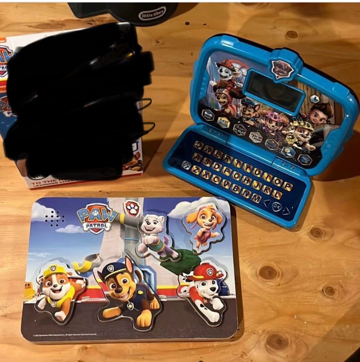 LIKE NEW PAW PATROL TOYS/GAMES