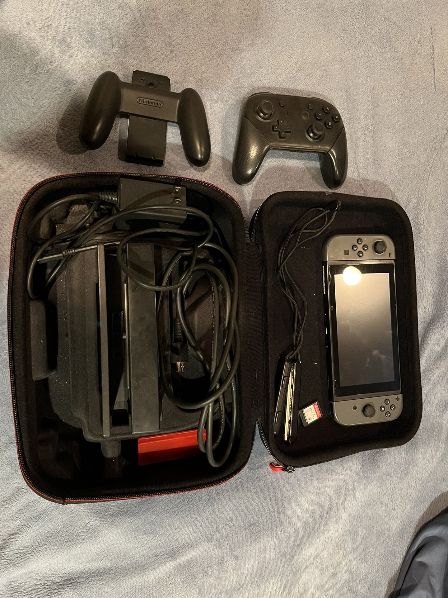 Nintendo switch With Pro Wireless Controller 