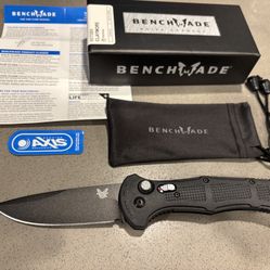 BENCHMADE - Folding Pocket Knife - Camping / Fishing / Hunting / Tool / Sports