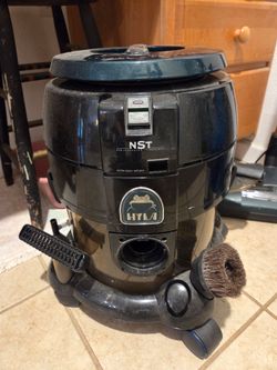 Hyla vacuum cleaner