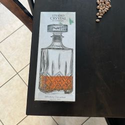 Crystal Liquor Whiskey Bottle 