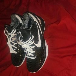 Nike Kobe 6 Mambacita Size 11.5