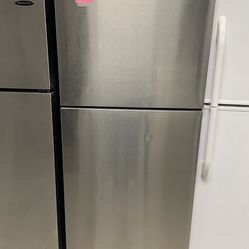 Samsung 28” Stainless Steel Top Freezer-Bottom Refrigerator