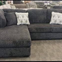 Biddeford  Sectionals Sofas Couchs with Chaise 