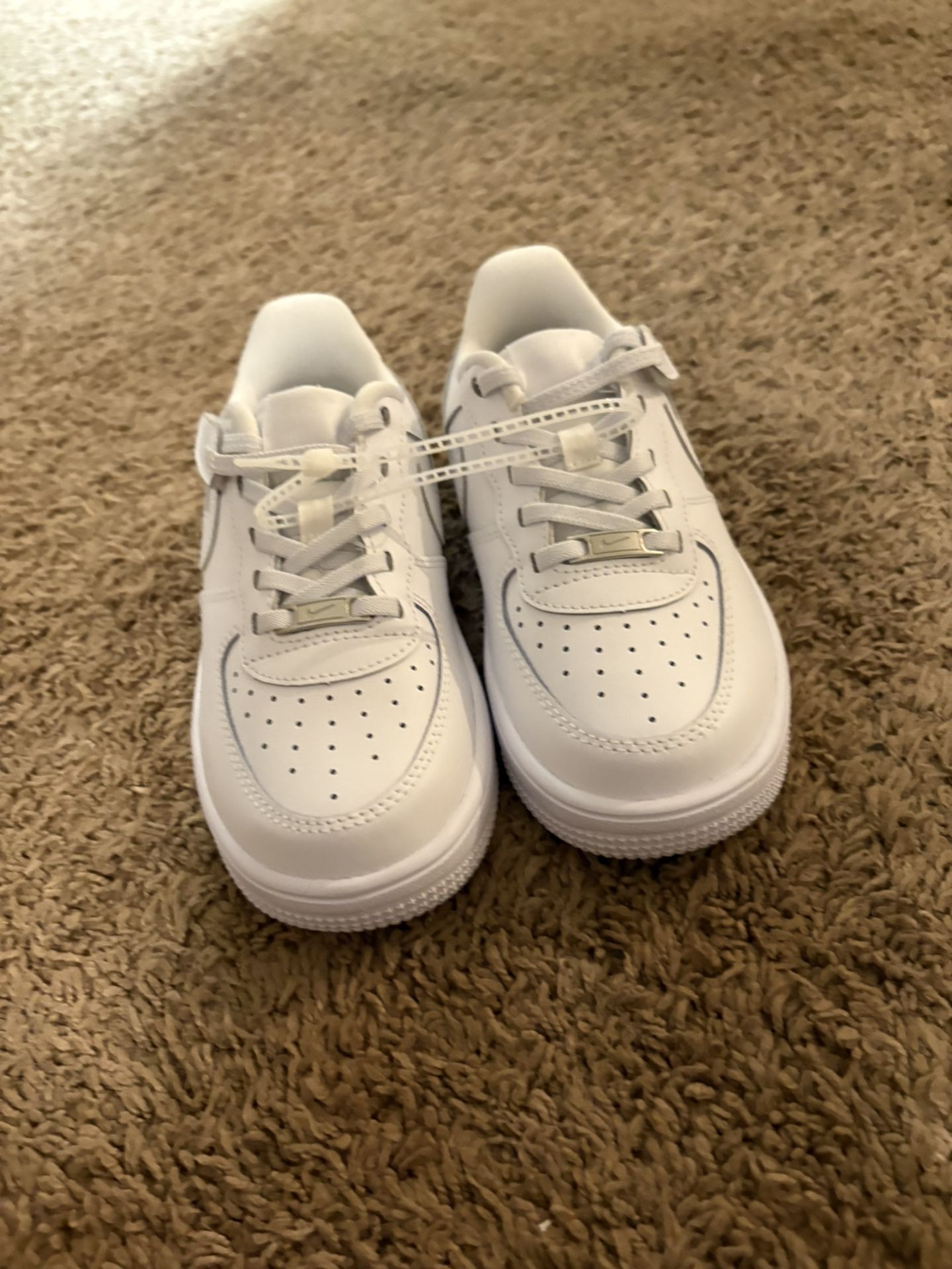 Kids Nike Air Force One Size 13.5