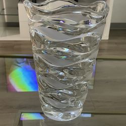 Decorative Glass Vase – Modern Wave Design