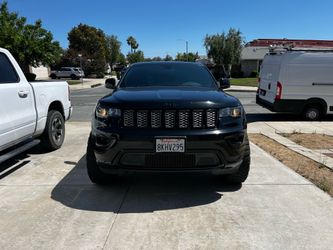 2019 Grand Cherokee Altitude