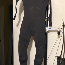 Wetsuit Matuse 4/3 Mm Tumo Hooded Full for Sale in San Diego, CA