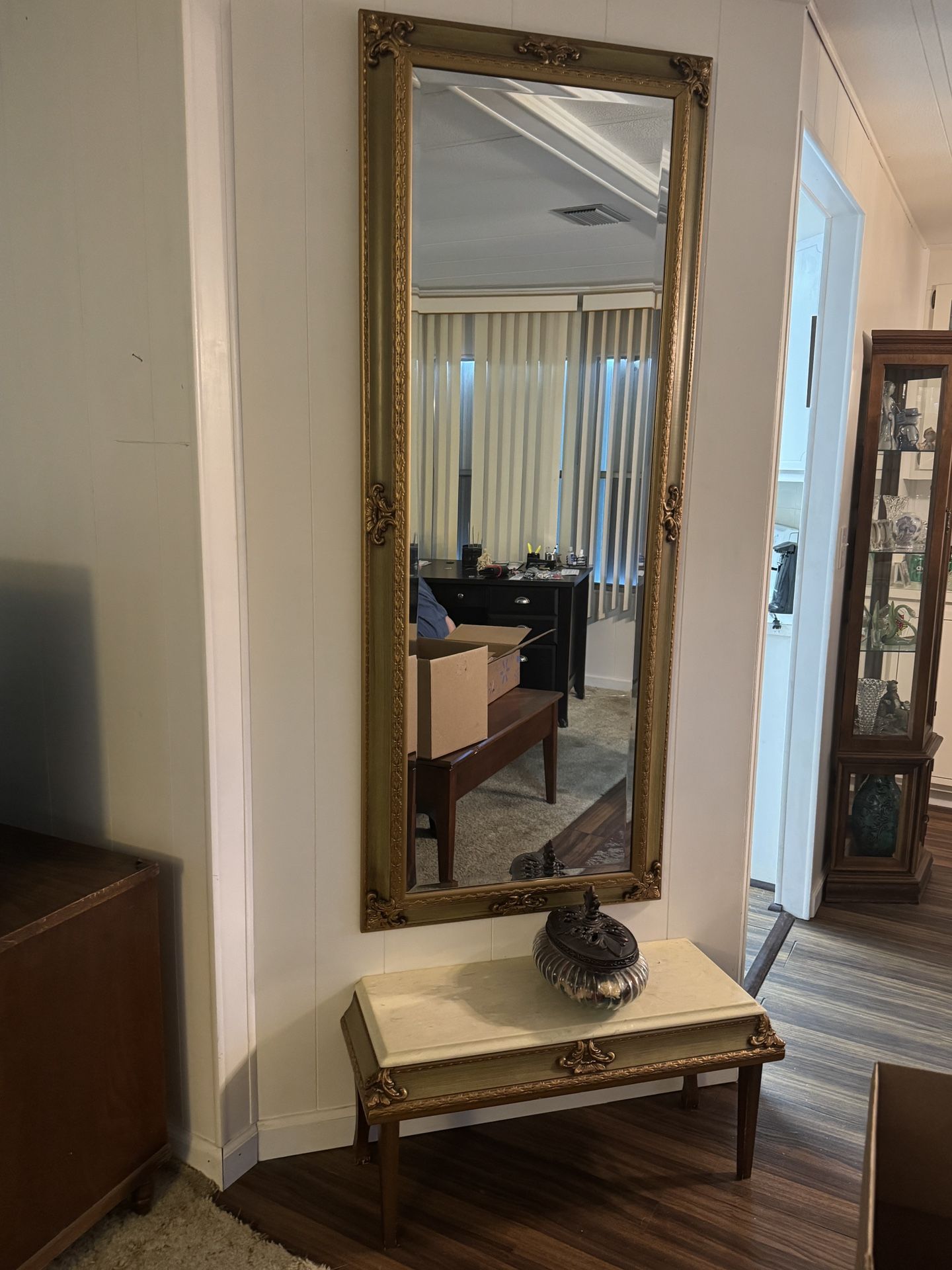 5-1/2’ X 2 foot mirror & matching mini table. Pick up only Casa loma trailer park 34203 must move yourself.