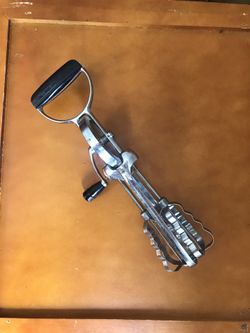 Vintage 1950 Ecko Best Hand Mixer primitive retro kitchen
