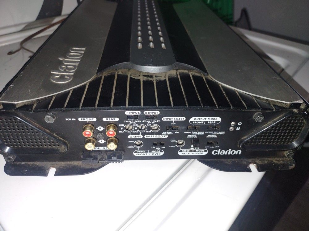 Clarion amp 640w Max