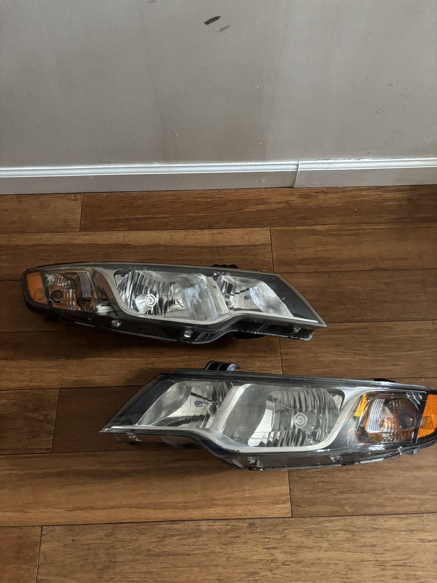 Headlights Kia Forte Fits 2010 2011 2012 2013 Left +Right