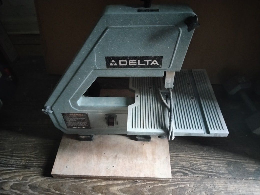 Delta bandsaw
