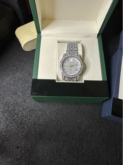 Clear Iced out time keeper