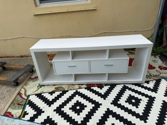 Mesa para TV blanca