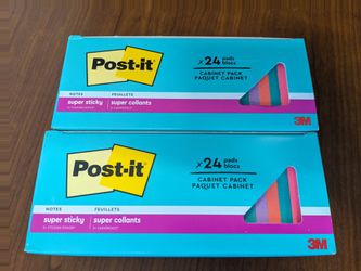 Assorted Post-it notes