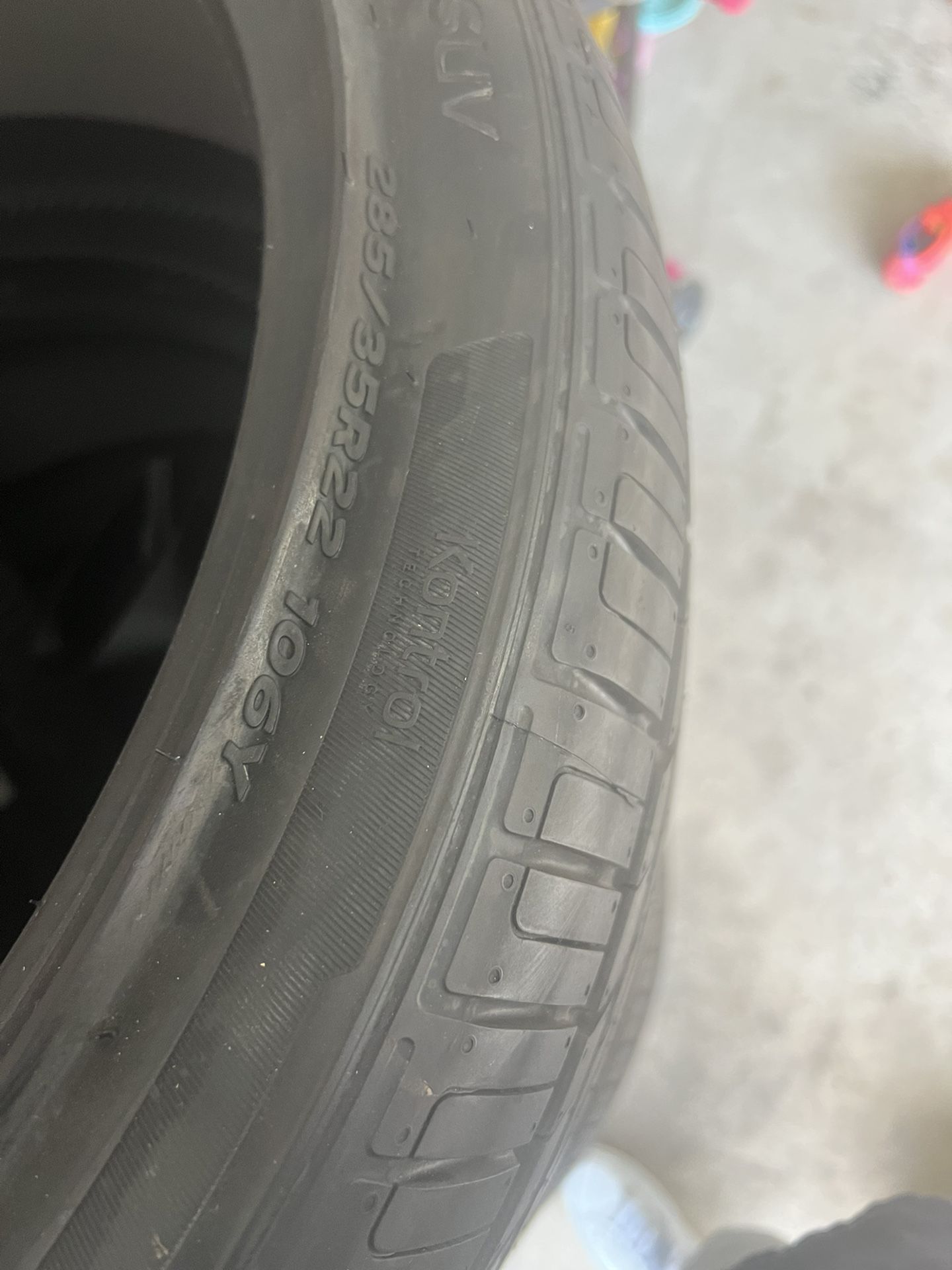 Hankook Ventus S1 evo2 SUV 285/35R22 22 inch Performance tires