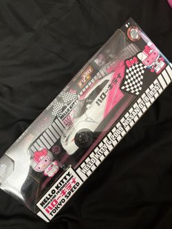 Hello Kitty Car