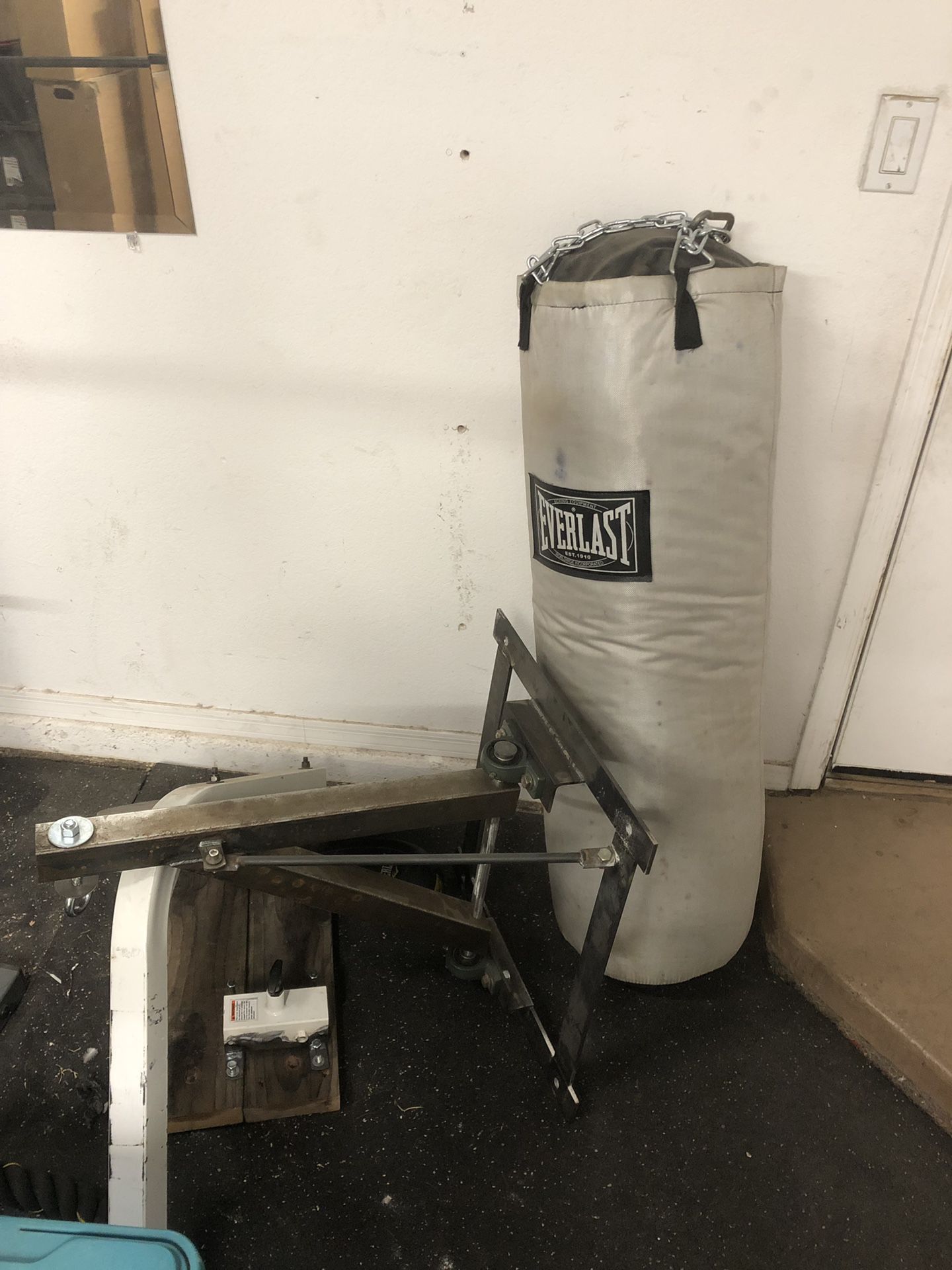 Heavy bag and speed bag
