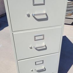 4 Drawer Metal Filing Cabinet 