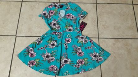 Girl dress size 4/5
