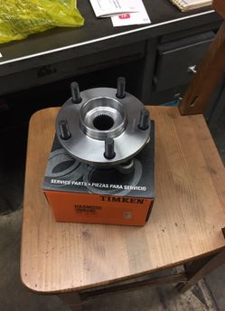 New 2008 Nissan Altima 2.5 4 cylinder wheel hub bearing