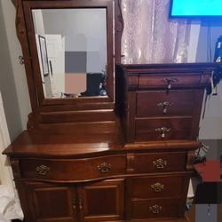 Vintage Dresser With Mirror 