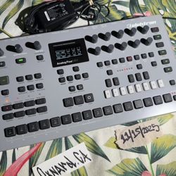 Elektron Four MKII Analog Synthesizer