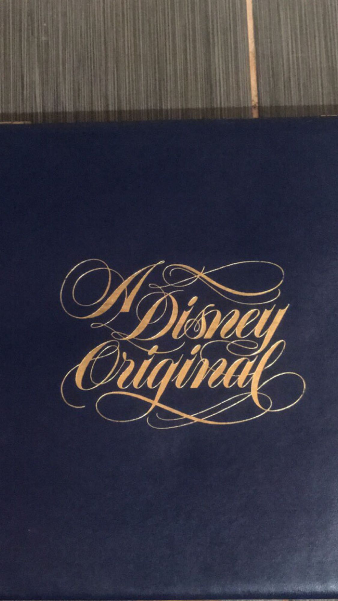 A Disney Original (Disneyland 30th Year 1995-1985) Walt Disney Edition Limited