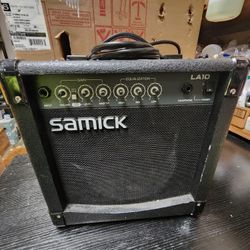 Samick LA10 Guitar Practice Amp x0777 (USED)
