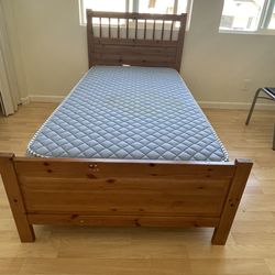 Wood twin bed