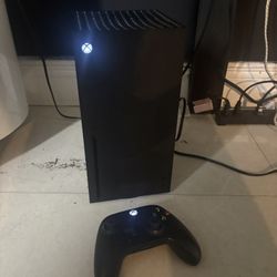 Xbox Series X 1TB – Normal Condition – $300 🔥🔥🔥