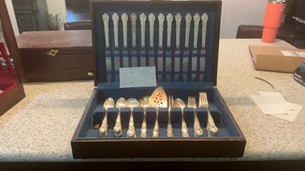Rogers Bros 1847 IS.  Silverware