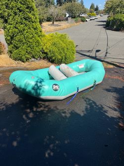 10.5 Foot Rocky Mountain Raft with new frame and oars