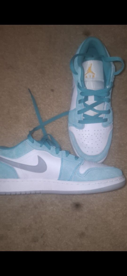 Air Jordan 1 Lows