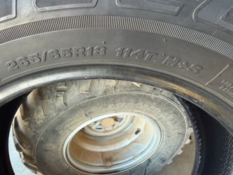 2 tires Bridgestone Dueller LX 265/65 R18