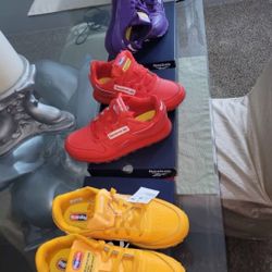 Boys 2.5 Popsicle Edition Reebok Shoes