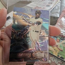 Barry Bonds 2 '97 Skybox Metal Universe Baseball Cards 