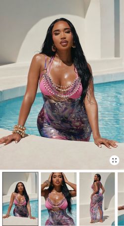 Fashion Nova - Swimsuit Cover Up