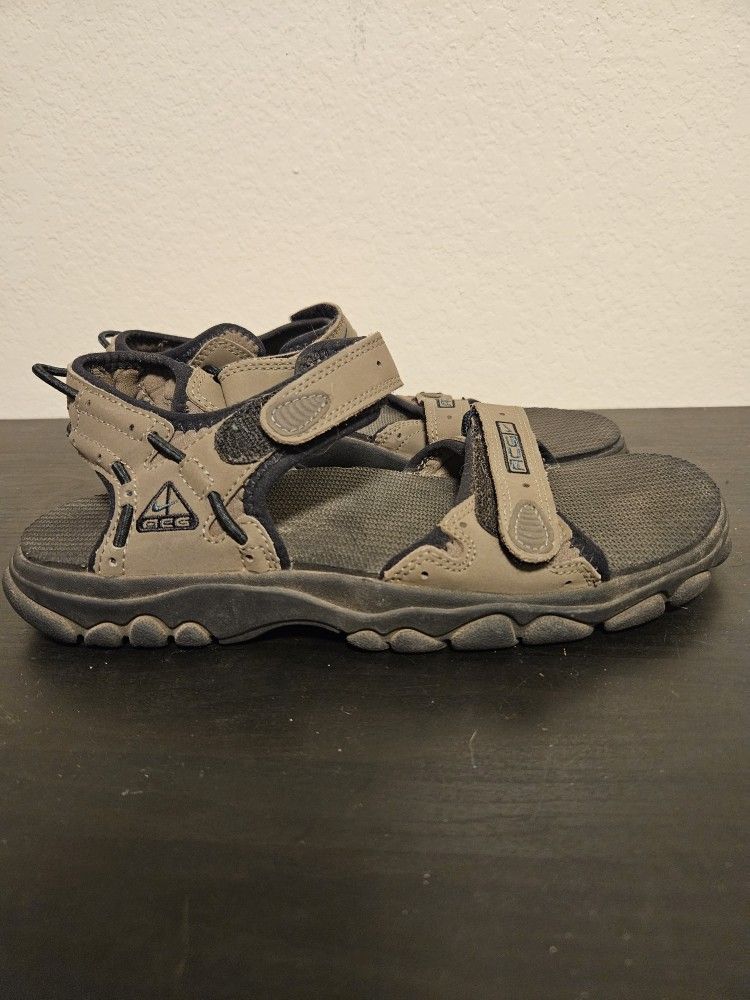 Nike ACG Hiking Outdoor Sandals