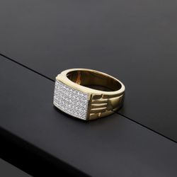 10k Yellow Gold Diamond Ring Size 8