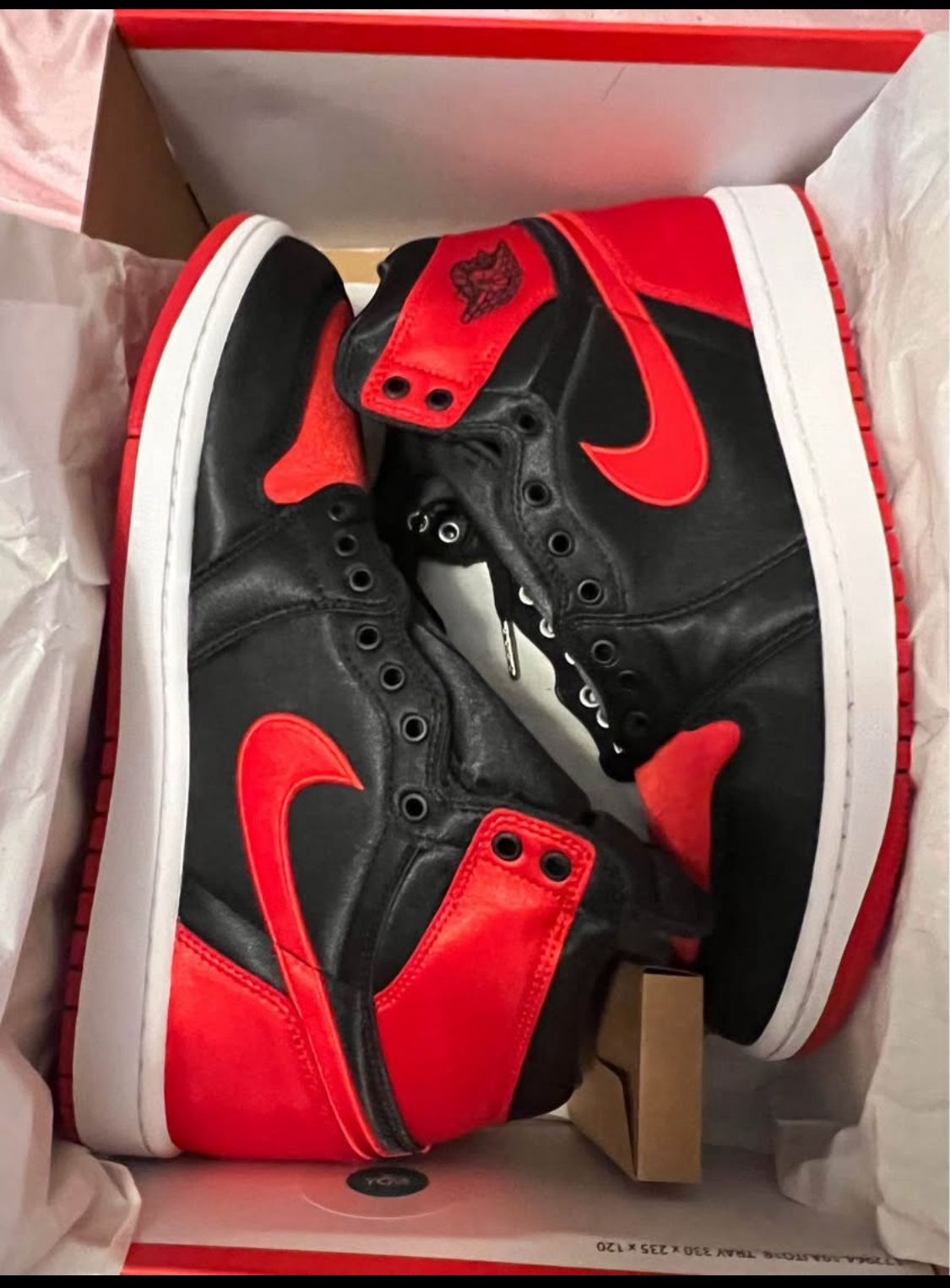 Jordan 1 Satin