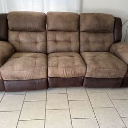 One Recliner Sofá   I CAN DELIVERY FOR EXTRA FEEE.    PUEDO LLEVAR A DOMICILIO POR EXTRA COSTO