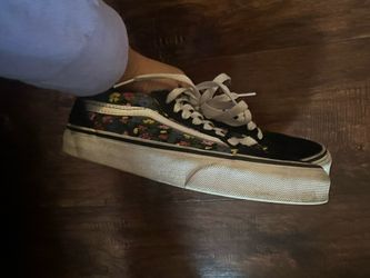 Vans Old Skool. Size 4.5 Men’s 6 Womens 