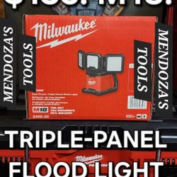 Milwaukee Rover Triple-Panel Flood Light M18 