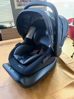 Like New Evenflo LiteMax NXT Infant Car Seat with Base 12/09/2025 manufacturing date