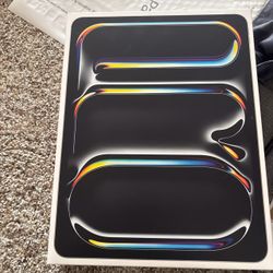 Apple iPad Pro 13" Wi-Fi with M5 Chip - 8th Generation - 2025 Model